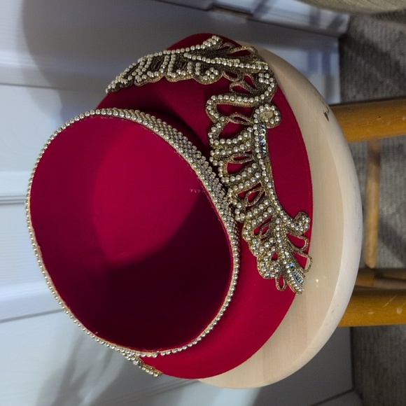 Hat - Picture 2 of 2